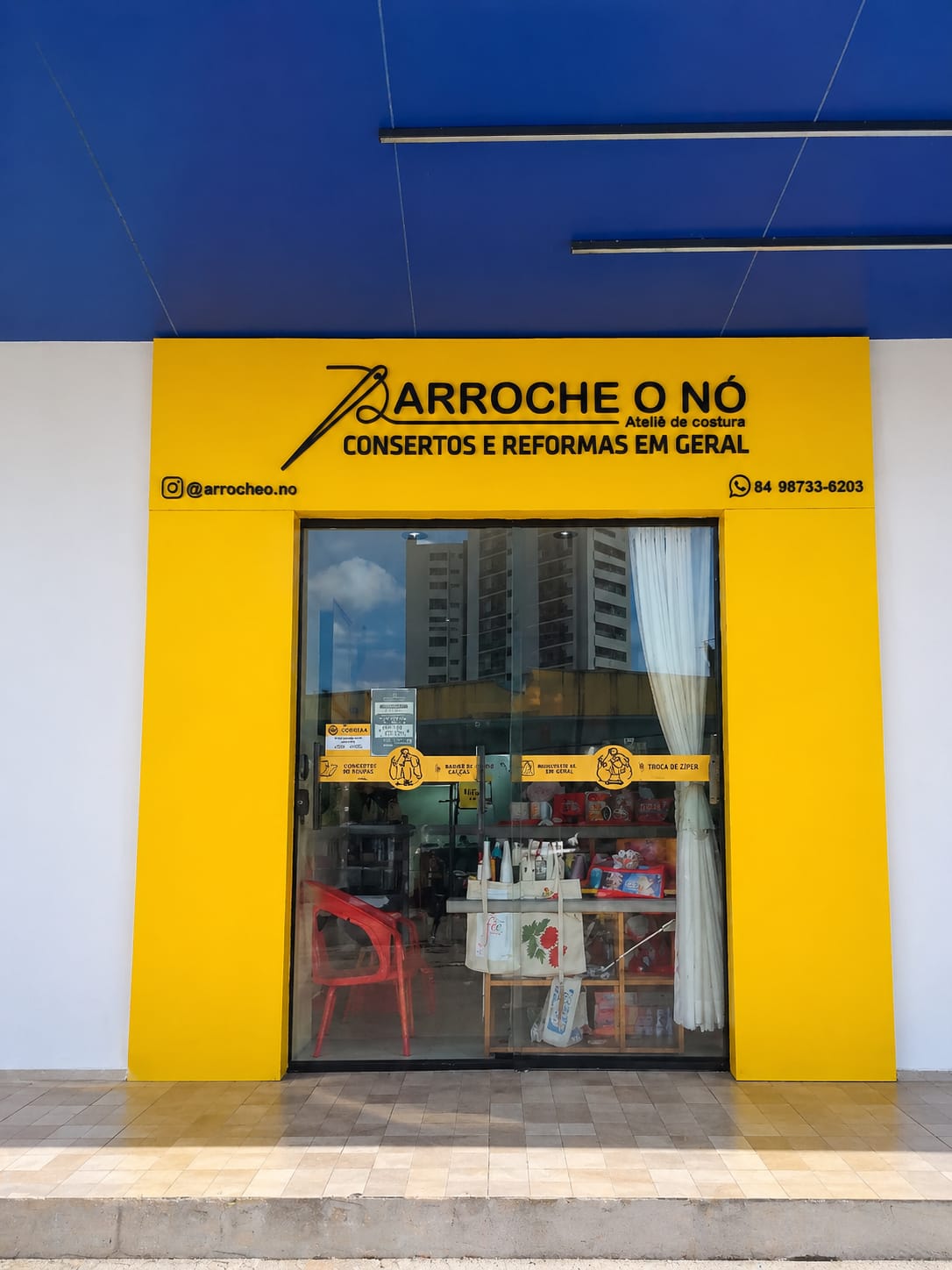 Fachada do Atelie Arroche o No